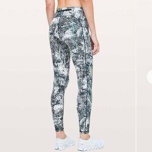 Lululemon Speed Up Tight *Full-On Luxtreme 28"